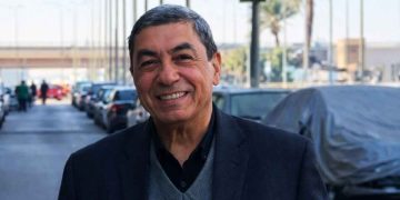 الأستاذ الجامعي د. عطا يوسف عبد اللطيف