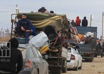 تهجير قسري في الضفة.. استهداف تجمع بدوي واعتقال متضامنين أجانب