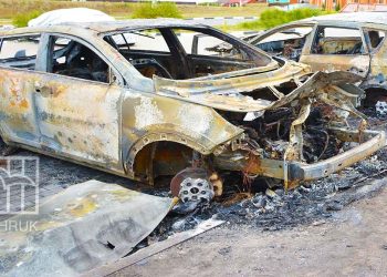 غزة.. الاحتلال يقتل فلسطينيين ويصيب 10 آخرين في قصف مركبة مدنية