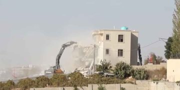 الاحتلال يهجر 2500 فلسطيني من الخليل خلال عدوان متواصل لليوم الثالث