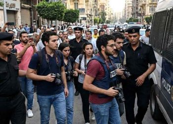 مصر.. ارتفاع عدد الصحافيين المعتقلين إلى 26 وسط تحذيرات من أوضاع السجون
